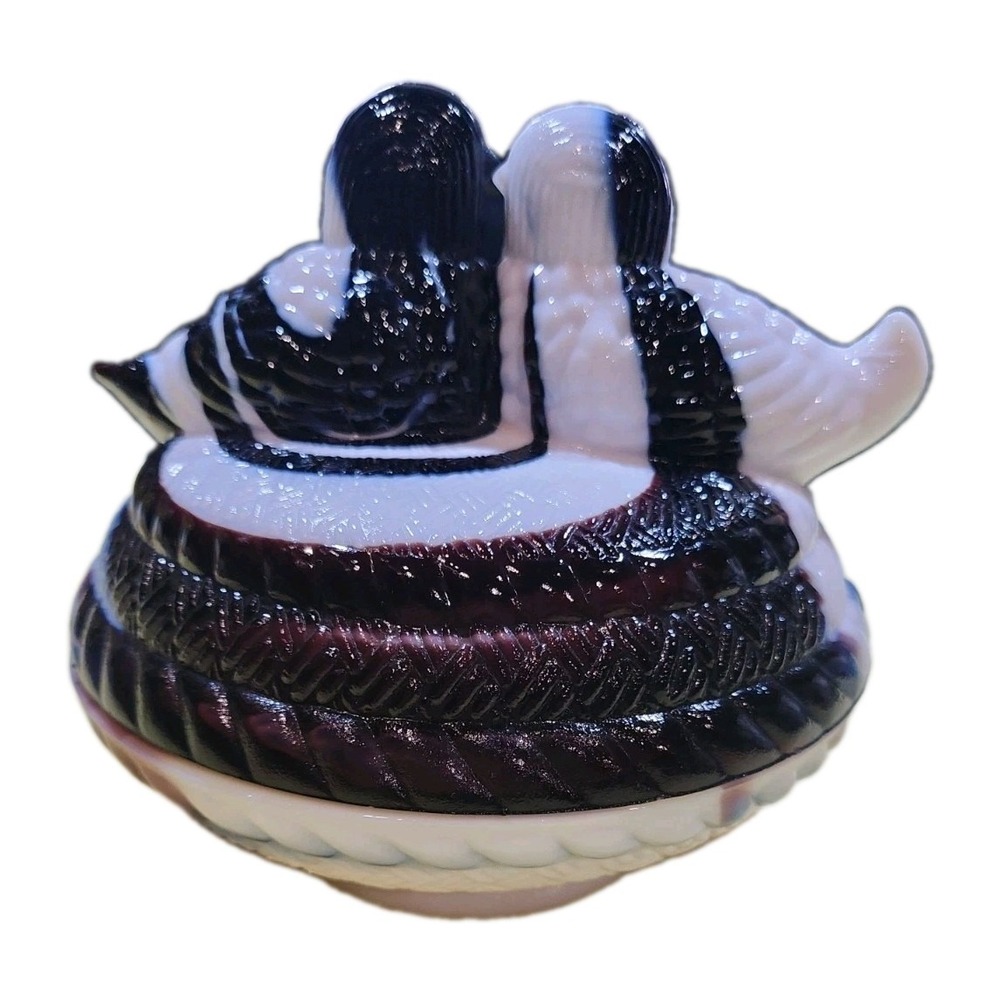 Hsinchu Glass~"H"Diamond Mark~Purple Slag~Robins On Nest~Covered Candy Dish &Lid
